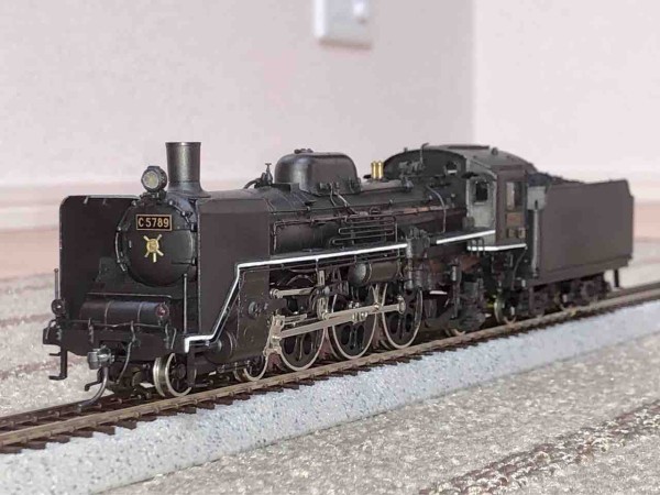 アダチC57 走行動画 : 愛犬クマの鉄道模型製作備忘録