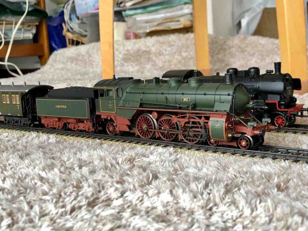 アナログMarklinで遊ぶ ♪ : 愛犬クマの鉄道模型製作備忘録