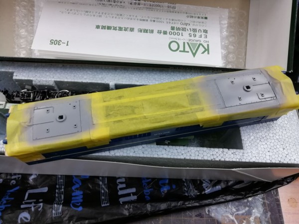 KATO HOゲージ EF65-1000をグレードアップしてみる その1 : 鉄道模型を