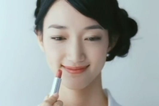 ちふれ のcmで口紅を塗る女性は 入山法子 さん Cmアイドル画像通信