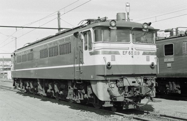 1986年、沼津機関区一般公開 : モハメイドペーパーの 何が出てくるか 2.2