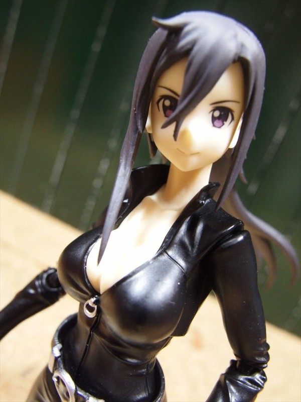 フィギュアーツ 峰不二子で挿げ替えして見る : クローゼットの中の