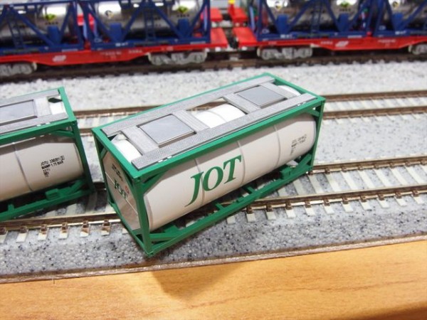 KATO TOMIX コキ200 コンテナ車 : クローゼットの中の鉄道模型