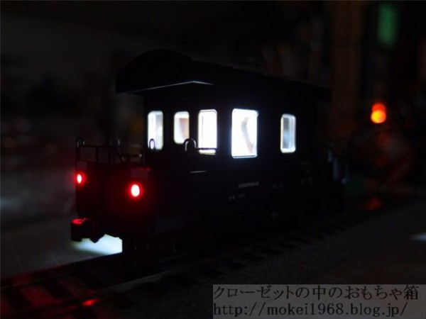 エンドウ／ヨ8000 車掌車(テールライト付) ヨ8000 (鉄道模型) - ホビー