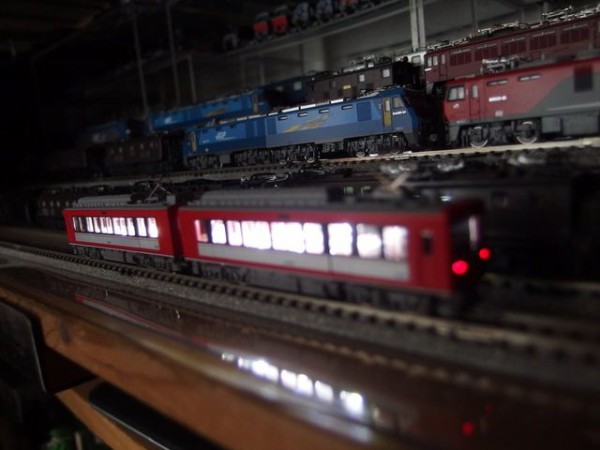 TOMIX 箱根登山鉄道2000形アレグラ号 自作テープLED室内灯取付