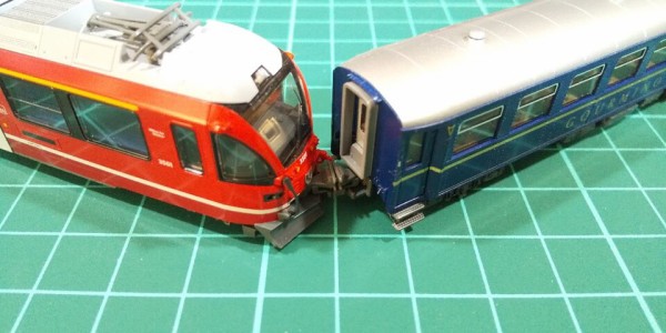 KATO アルプスの赤い客車 EW I & 電源荷物車 : クローゼットの中の鉄道模型