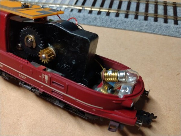 フライシュマン ドイツ鉄道 103型電気機関車 : クローゼットの中の鉄道模型