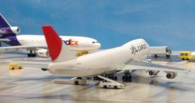 【新品未使用】コブクロ　JAL 飛行機模型 飛行機/完成品 JALUX シュコー製 1/600 ボーイング 777-200 JAL