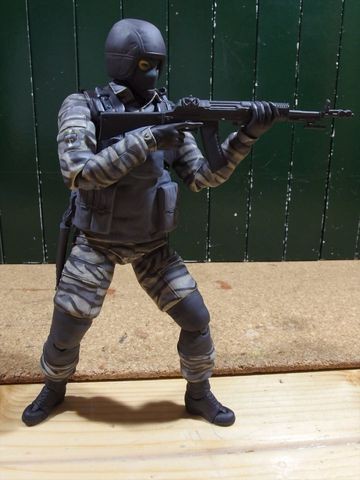 figma MGS2 ゴルルコビッチ兵 着任 その2 : クローゼットの中のおもちゃ箱