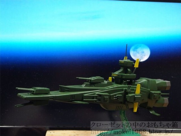 バンダイ 旧キット 1/1200 地球連邦軍 マゼラン級戦艦