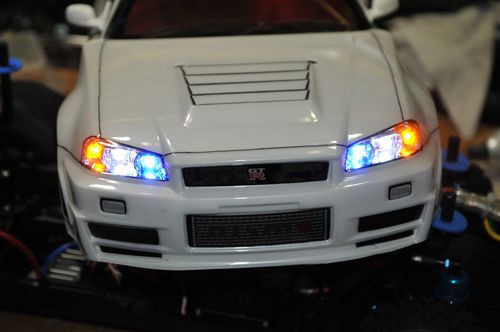 ラジコン ボディ LEDライト取り付け その2 : クローゼットの