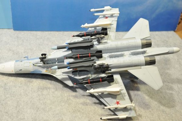 ダイキャスト製　Su-34　戦闘機模型 Amazon.co.jp: コピー飛行機モデル 1:72 スケール SU-34 Su34