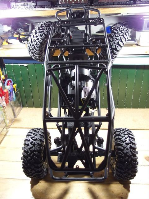 ラジコン Axial(アキシャル) Wraith（レイス） SCX10との比較と外装の