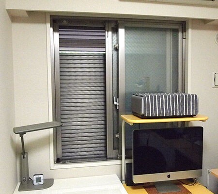 共用廊下側にウッドブラインド Mokoの3ldk日記