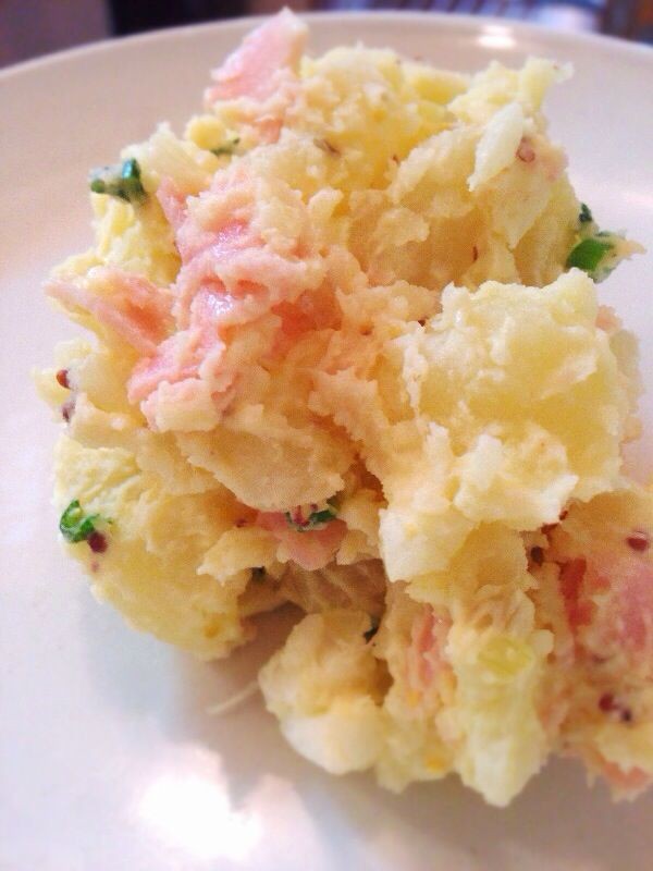 P4番長に学ぶ料理 ポテトサラダ 編 今日も食べておる