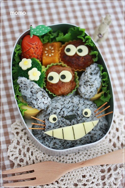 トトロのお弁当＊キャラ弁レシピ : momo's obentou＊キャラ弁 Powered
