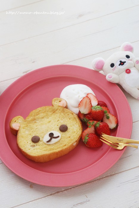 クマ食パンでコリラックマのいちごたっぷりフレンチトースト