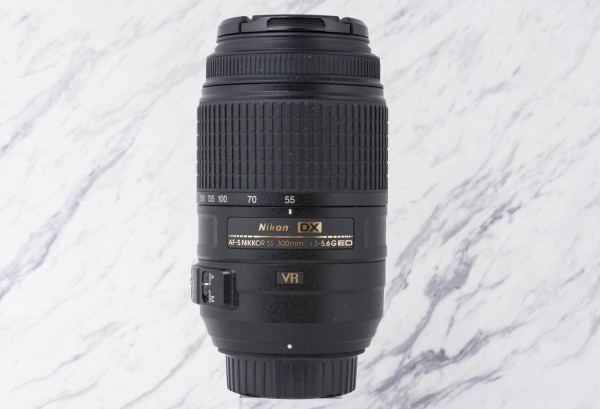 ニコン AF-S DX NIKKOR 55-300mm f/4.5-5.6G ED VR レビュー