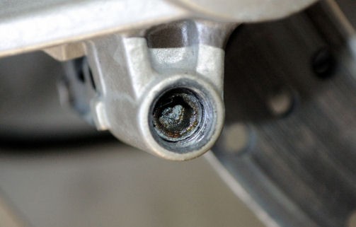 バイクのブレーキパッド交換 フロント モモンハン日記