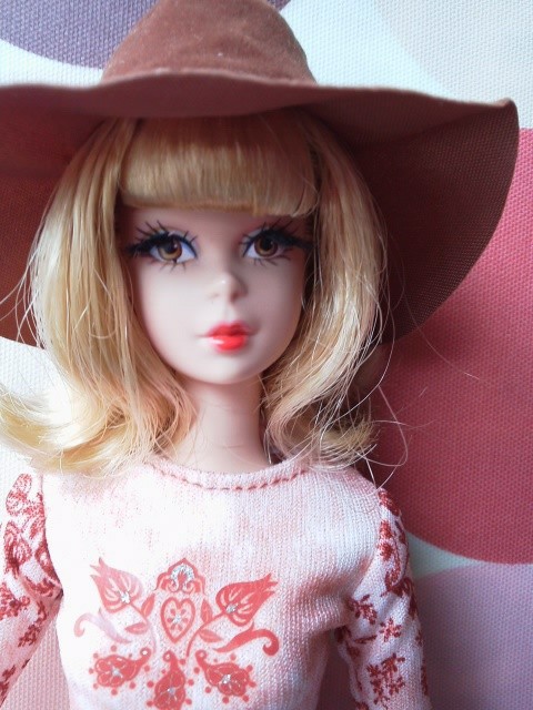 Fashion FeverのOF:シルクストーンフランシーで☆ : ☆Barbieときどき・・・♪♪♪