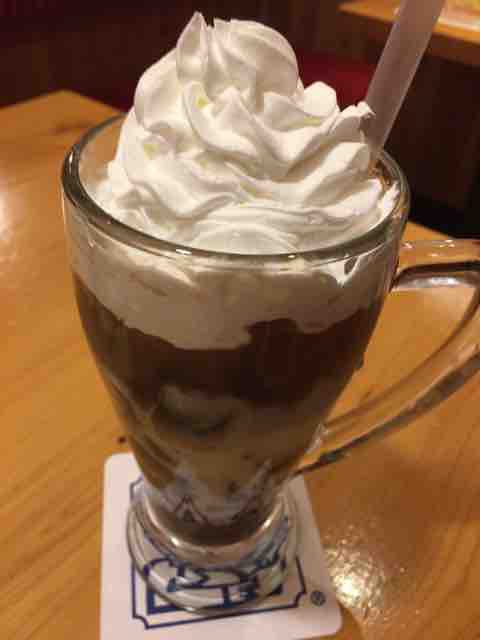 コメダ珈琲店の新登場デザートドリンクジェリコを飲んできたよ 鴛鴦茶 えんおうちゃ 豆乳オーレ 節約と副収入で貯金を増やすブログ 目指せ金持ちライフ