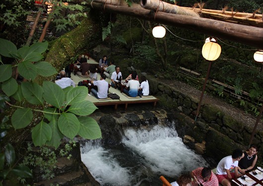 京都貴船神社の川床での食事で1万円を払って思うこと 来年はもういいかな 京都の外に住む京都好きのブログ