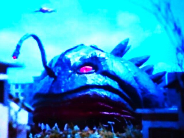 ウルトラ怪獣第45号：ウルトラマンレオ～円盤生物 ハングラー