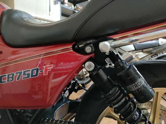 CB750F　流用　F足回り　SUZUKI系 CB750F流用F足回りSUZUKI系