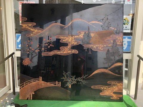 輪島塗のテーブルが届きました！ : 森本石油のブログ