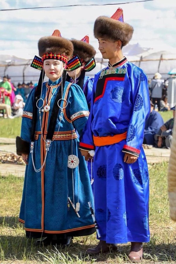 写真で伝える ブリヤート モンゴルの結婚式 モンゴル情報クローズアップ