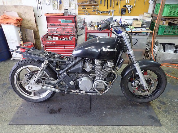 ゼファー400 レストア：2台同時スタート！！ : モリヤスBUILD