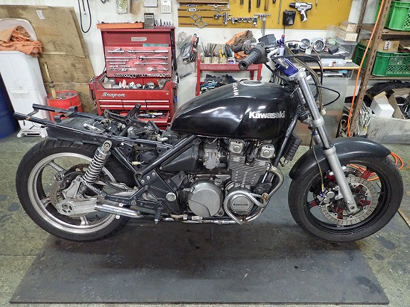 ゼファー400 レストア：スタートから1週間の作業 : モリヤスBUILD