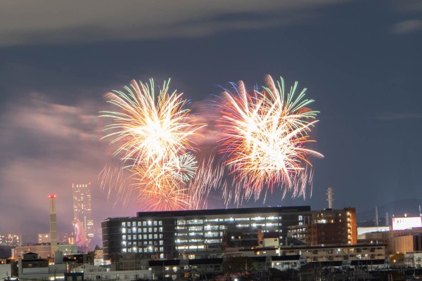 さっきあがってた万博の花火2023【たかつーフォト】 : 高槻つーしん