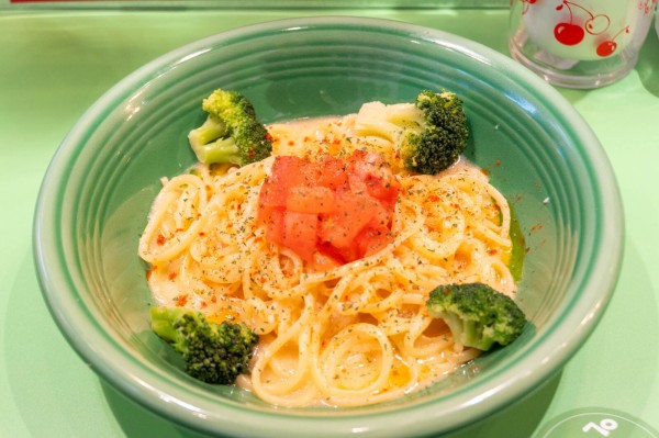 ペペロンチーノ ペペロンチーノ専門店 ぺろん」の『ペペロンチーノ並盛』（グリーン