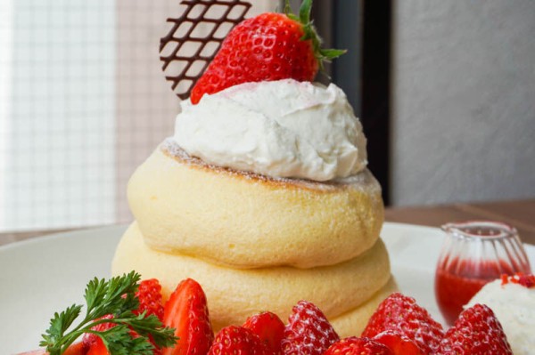 Jiiro ジーロ の 苺のパンケーキ など 高槻市北園町 たかつーグルメ 高槻つーしん Jiiro ジーロ の 苺のパンケーキ など 高槻市北園町 たかつーグルメ 高槻つーしん