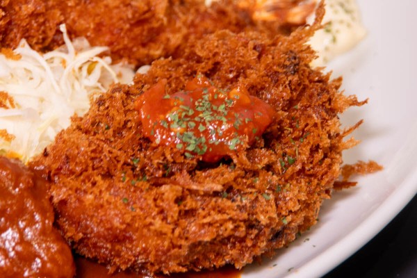 とんかつ ひろ喜」の限定18食『Mix定食』（グリーンプラザ3号館）【た