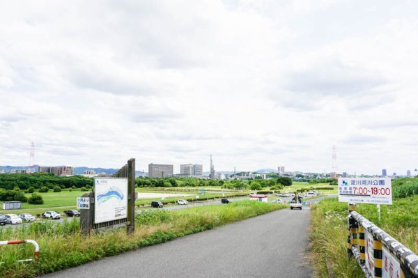 野球にサッカー テニスに釣り qエリアが広め 淀川河川公園 大塚地区 高槻の公園 高槻つーしん