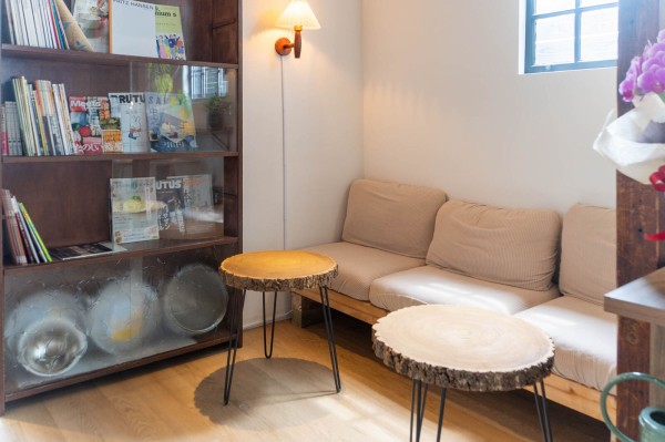 芥川町につくってた「SLIGHT COFFEE ROASTERY&CAFE」がオープンしてる