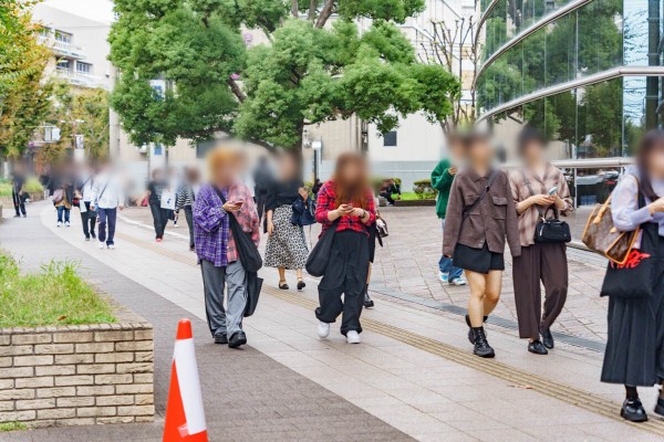 門真】ルミエールホール周辺に人だかり！門真出身・中本悠太の単独