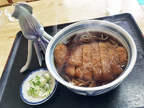 函館 長寿庵 本町店 でとんかつ蕎麦を頂きました あなたは おもしろマガジン