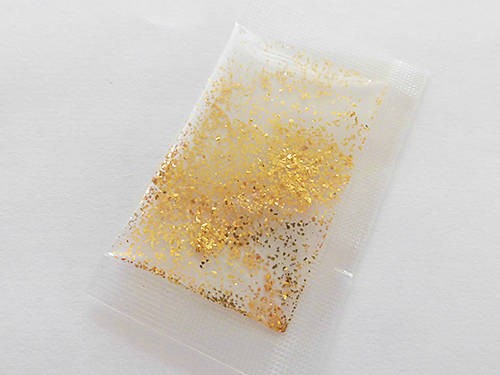 金粉入りペヤング」の金粉を集めて高く売ることは可能か : あなたは