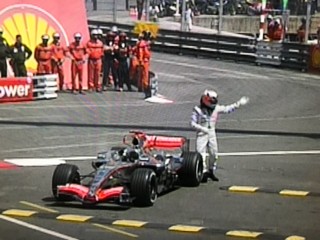 過去のレースを振り返る 2006年モナコGP : F1 えきぞーすとのーと