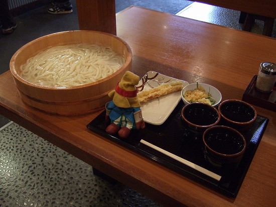 丸亀製麺 家族うどん６玉 アナログ人間の食い走り日記 全力疾走