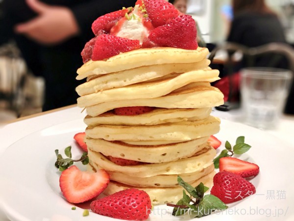 ｊ S Pancake Cafe ジェイエスパンケーキカフェ 町田 10段タワーパンケーキ 10th Anniversary Tower Pancake ミスター黒猫のカフェめぐり パンケーキを日本一実食