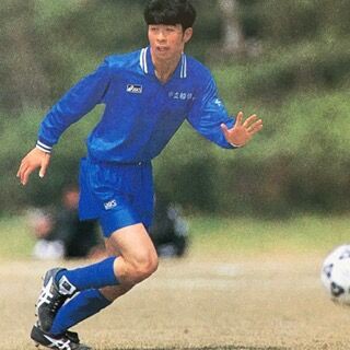 【レア希少】1995年　高校サッカー年鑑 公式記録　市立船橋　帝京高校　jリーグ 消えた天才”市船史上最高のストライカーは、なぜ2年でジェフを
