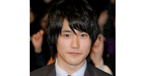 画像 俳優 松山ケンイチさん変わり果てた姿に まとめも