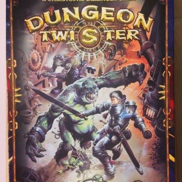 ドラゴンクエストスライムレースはおすすめの再販ボードゲームか ３５マス進めるカードを許容できるボードゲーマーか否か ふたりでボードゲーム