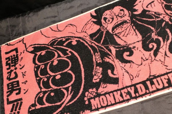 ONE PIECE ワンピース ビッグタオル ジャンフェス ワンピース ビッグタオル～モンキー・D・ルフィ＆シャンクス