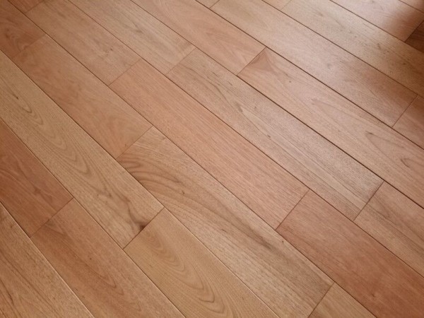 【取りに来ていただける方】フローリング　無垢　ウォールナット　リフォーム 取りに来ていただける方】フローリング無垢ウォールナットリフォーム