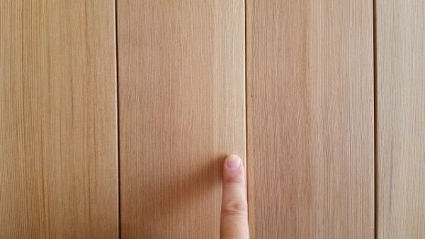 ピュアラーチ（TENKARA・カラマツ）幅広無垢一枚物”柾目”フローリング
